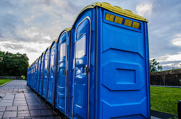 Best Best portable toilet rental  in Clinton, WI